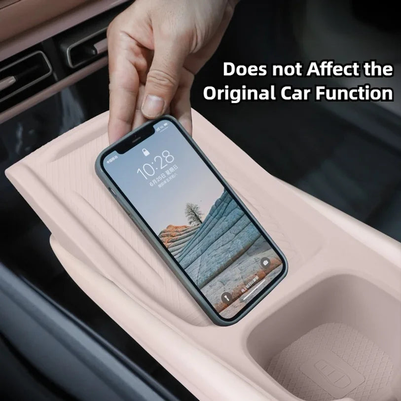 For BYD SEAGULL Dolphin MINI 2023 2024 Central Console Silicone Wireless Charger Pad Interior Modification Accessories